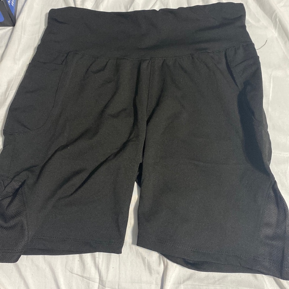Athletic/ workout shorts